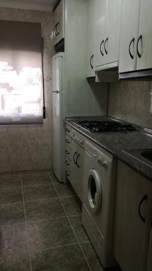Apartamentos Los Robles Alcala del Jucar Bagian luar foto