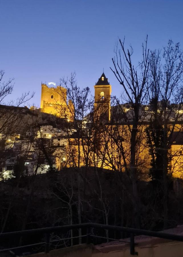 Apartamentos Los Robles Alcala del Jucar Bagian luar foto