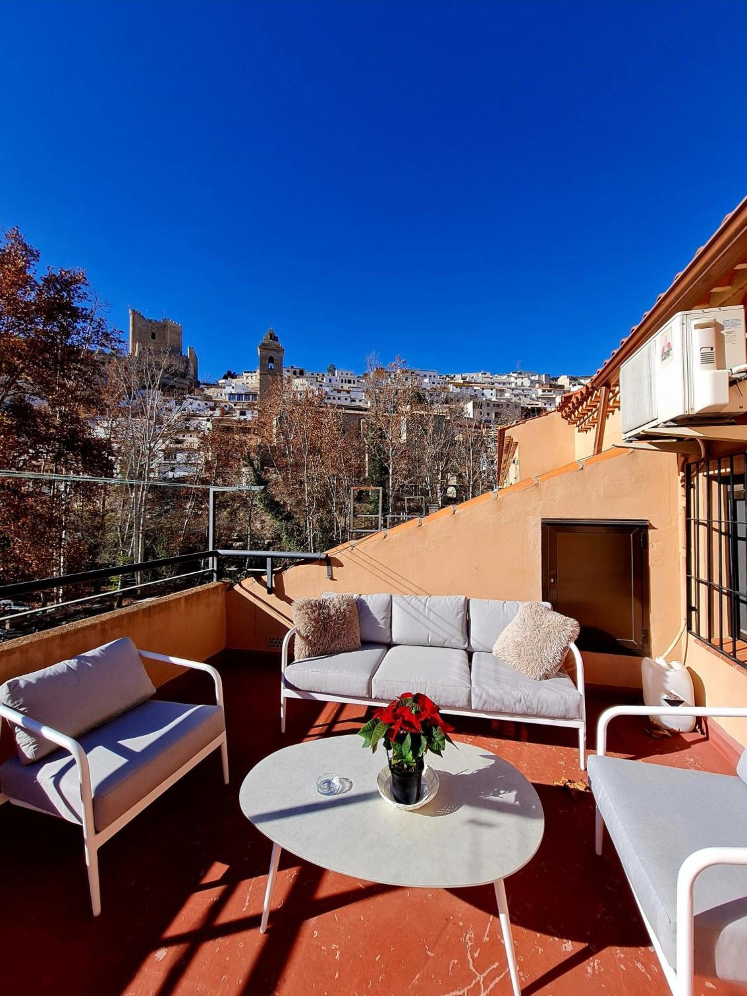 Apartamentos Los Robles Alcala del Jucar Bagian luar foto